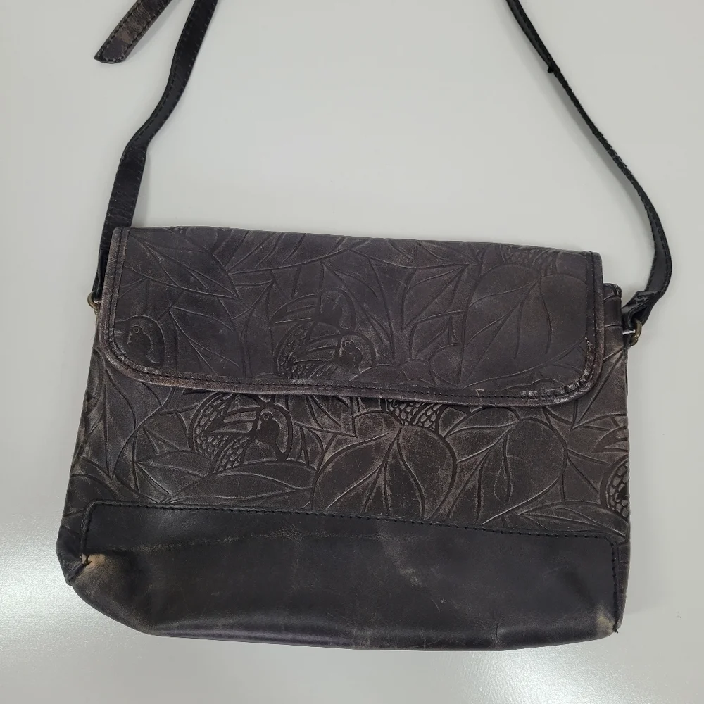 Vintage Debra Lynne‎ Tooled Leather Shoulder Bag Toucan Leaf Flap Closure Smooth